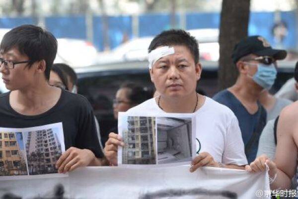 天津爆炸事故后 律师称“受损房屋”房贷照还