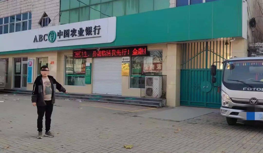 因抢夺罪被判6年，出狱后找受害人当面辨认，对方作证“抢钱的不是他” | 深度报道