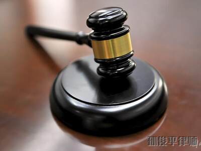 上海一租客洗澡时触电身亡，房主被判赔偿110万，二房东也要赔31万