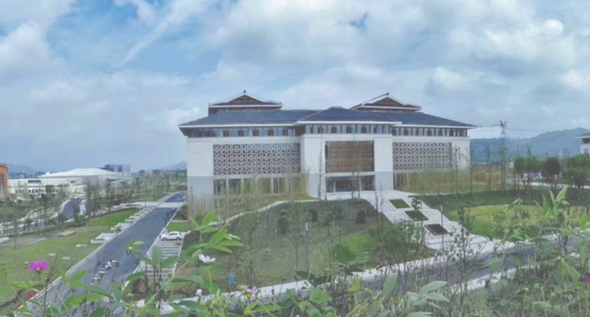 高校教师自曝被同事投放百草枯后中毒，四川警方：涉案人员被刑拘